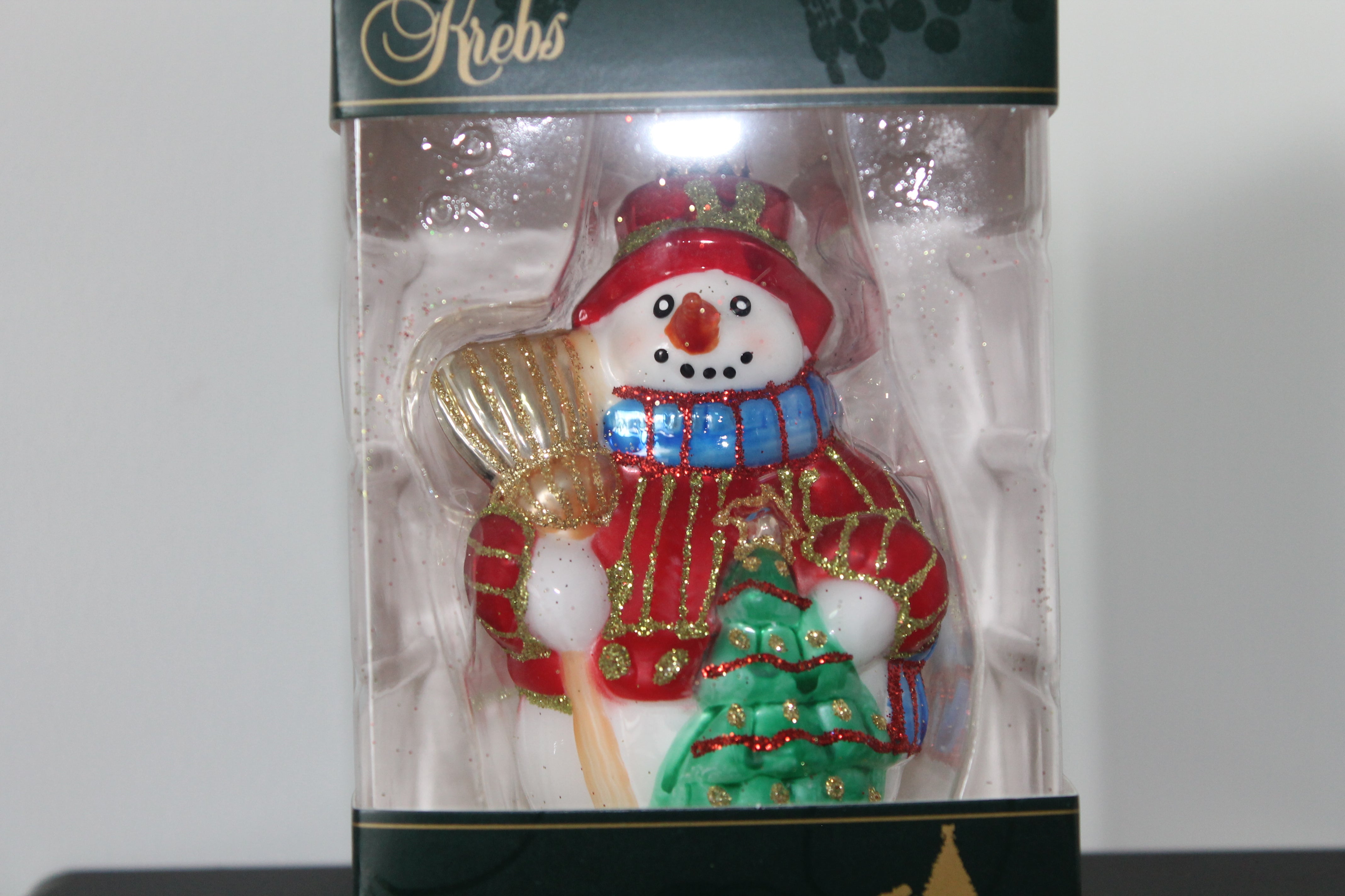 Traditional Christmas Figure - Snowman (with tree)