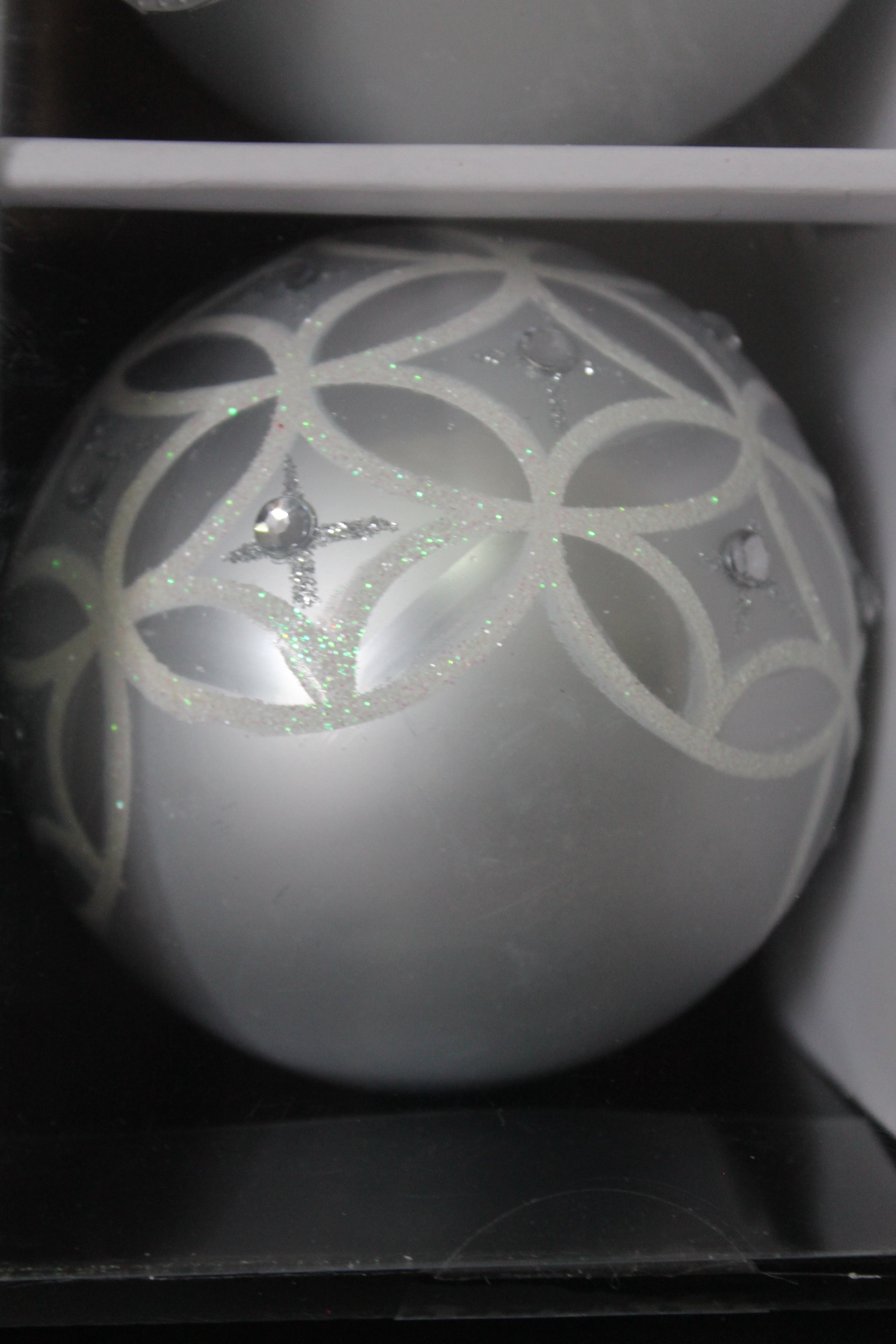 Glass Baubles 80mm Set of 9 - SILVER