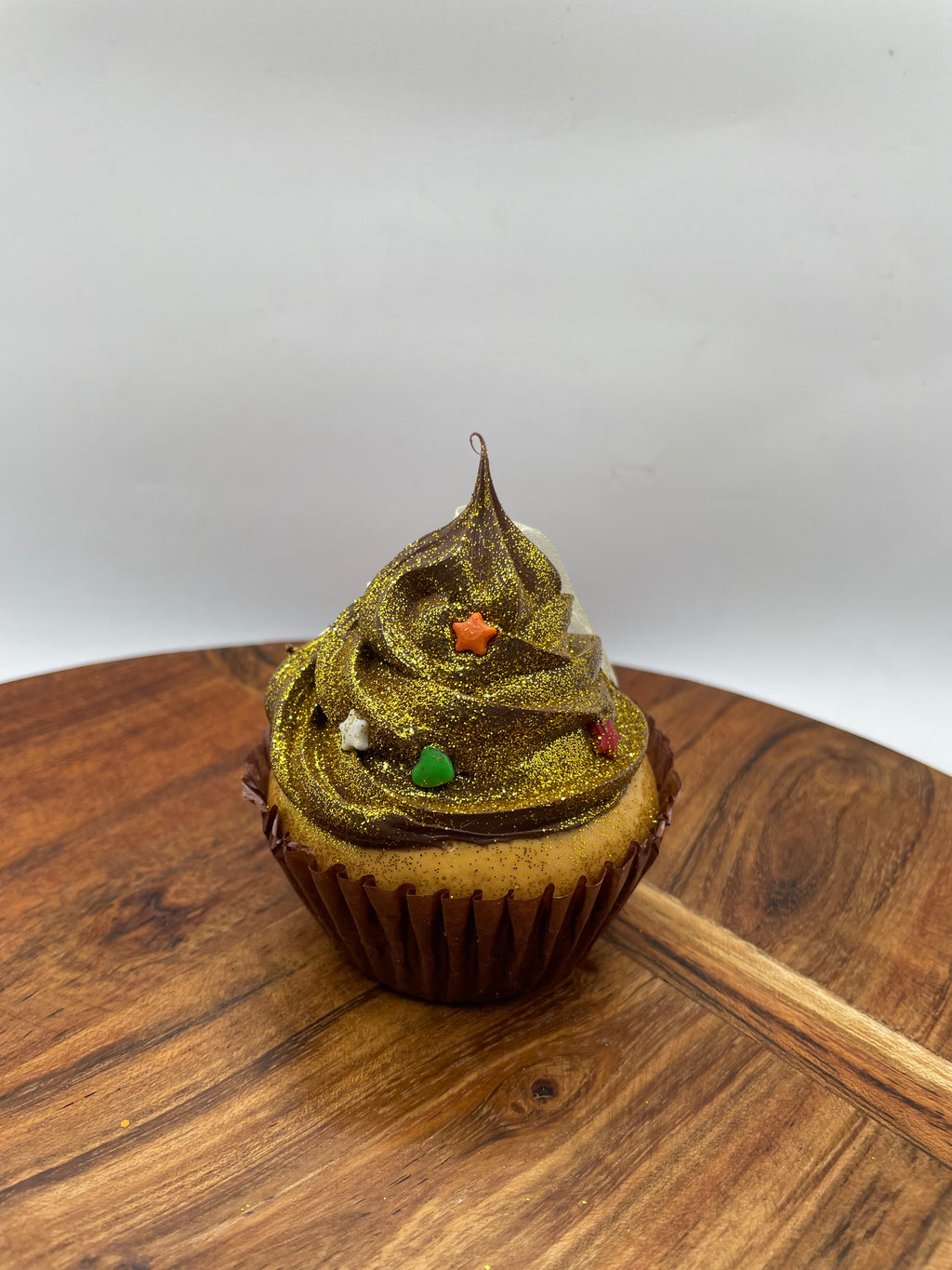 realistic cupcake ornament- gold glitter 